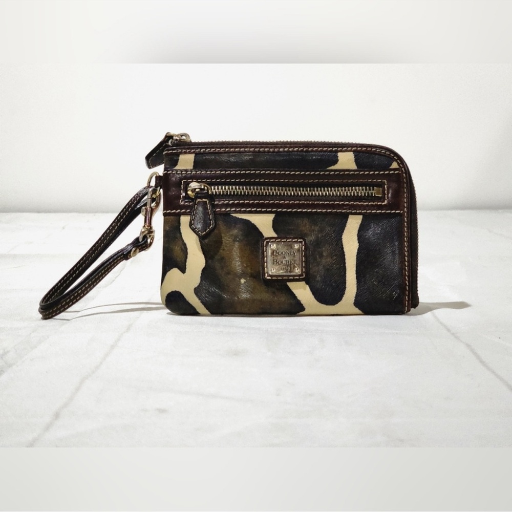 Dooney & Bourke Giraffe Wristlet Wallet